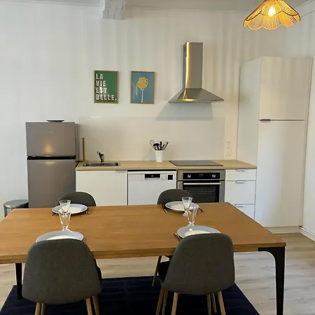 Votre Pied-a-terre Ideal A Hyper Centre Apartment Cambrai