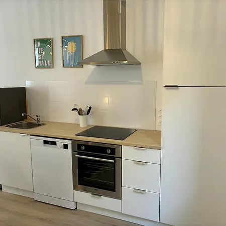 Votre Pied-a-terre Ideal A Hyper Centre Apartment